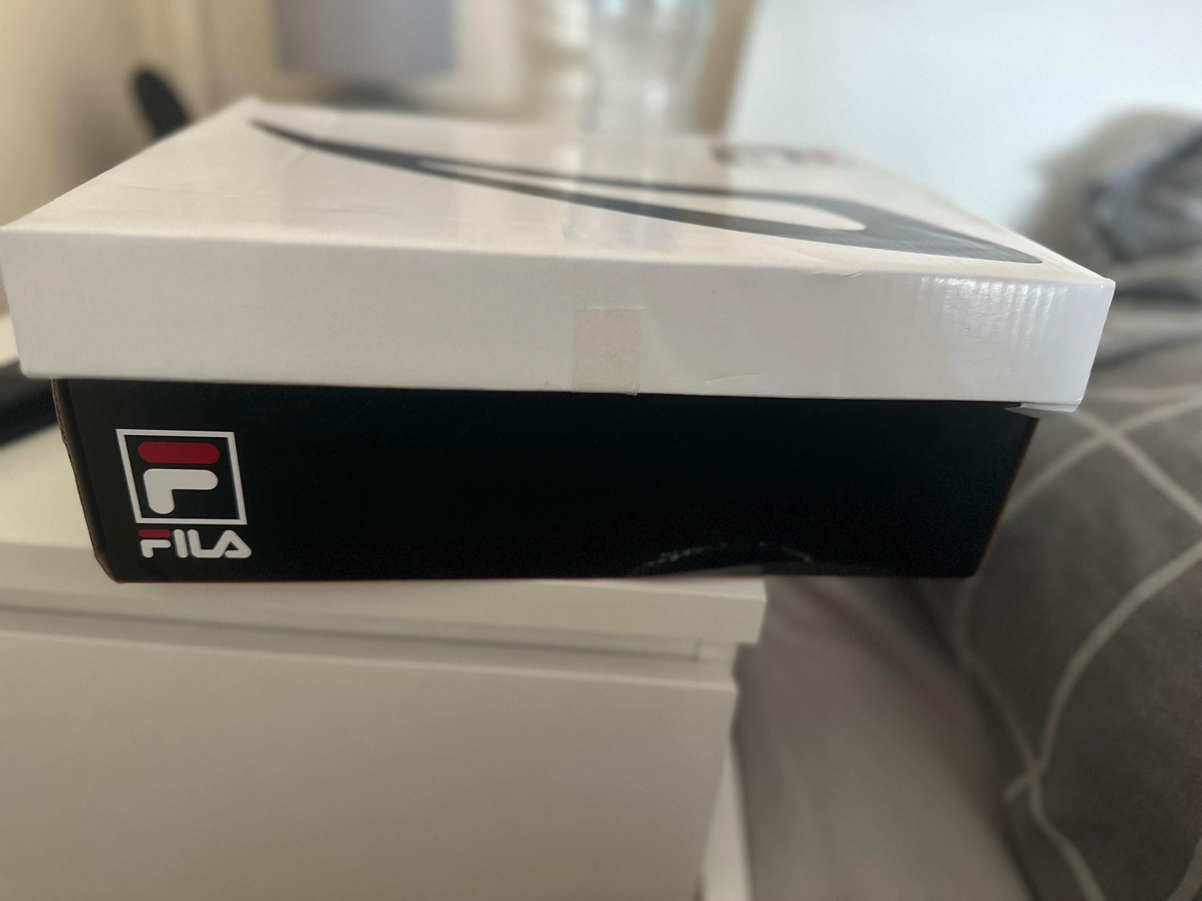Fila Disruptor маратонки