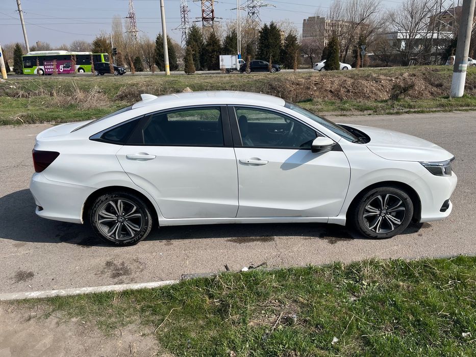 Honda Crider 2023 — 7 000 км, небитая, не крашеная