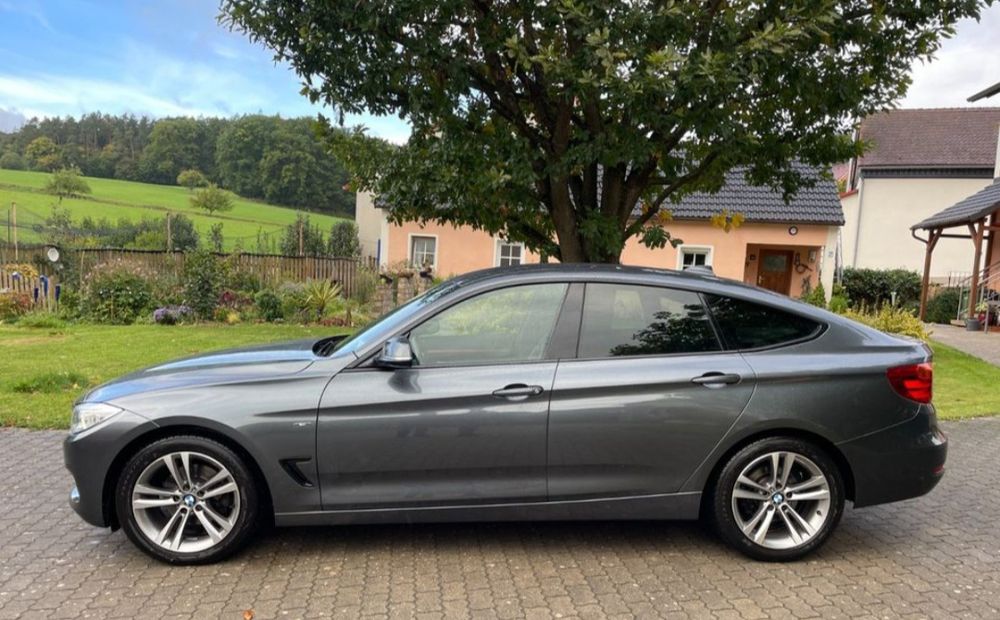 BMW Seria 3 GT 320d 184cp Euro6 volan M navi Xen Aut memorie Garanție