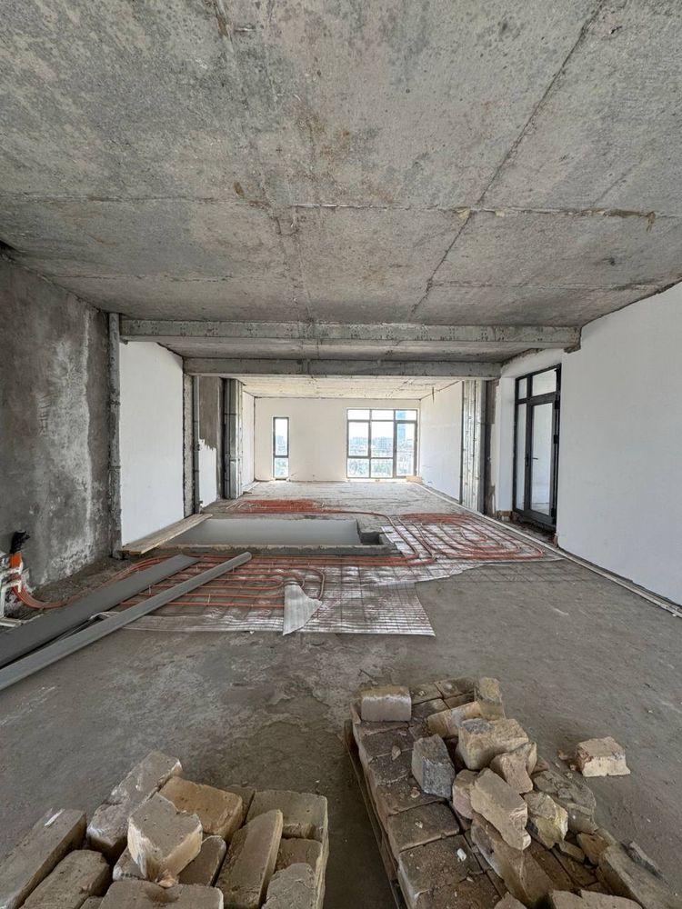 Срочна Выкуп. ЖК «Mirobod Sity” Улица Нукуская Ор: Макро 274 кв.м