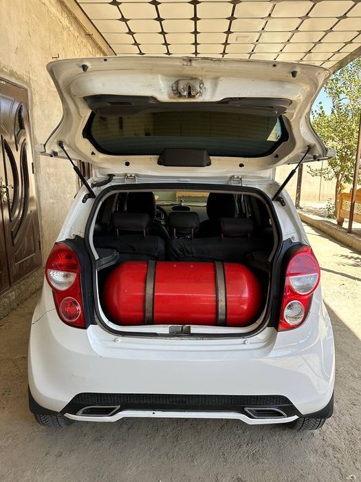 Chevrolet spark sotiladi