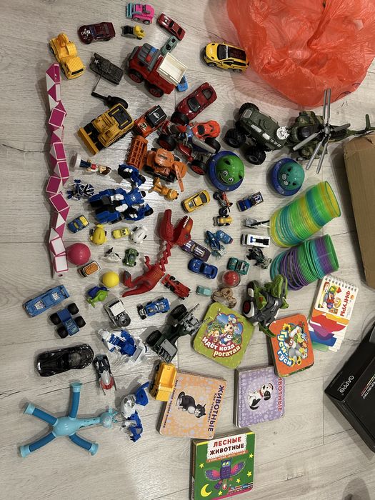 Игрушки детские разные