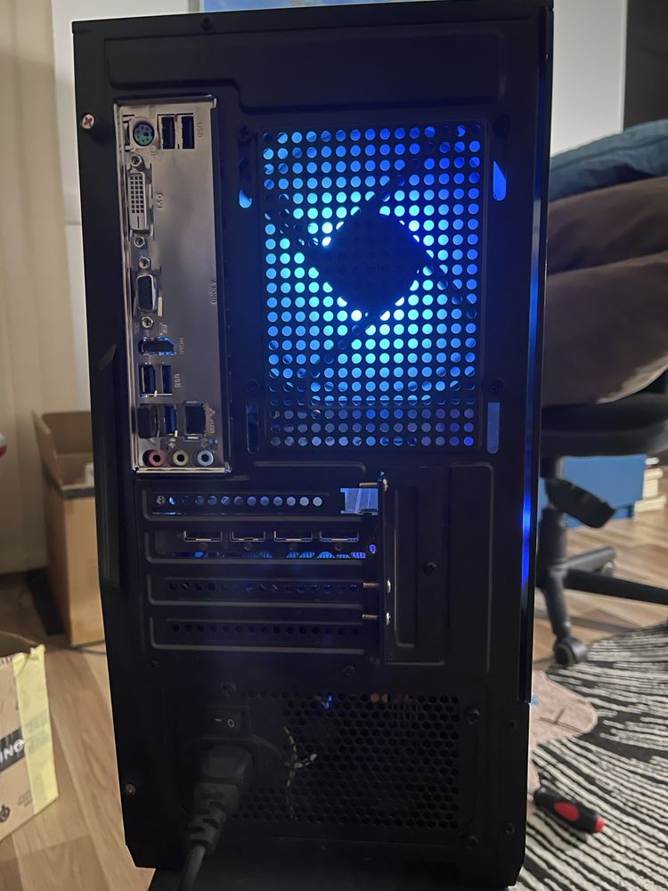 ОФЕРТА! Геймърски Компютър RX 5700XT | Ryzen 5 2600 | 16GB RAM