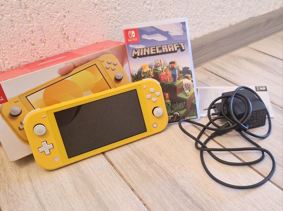 Nintendo Switch Lite + Joc Minecraft