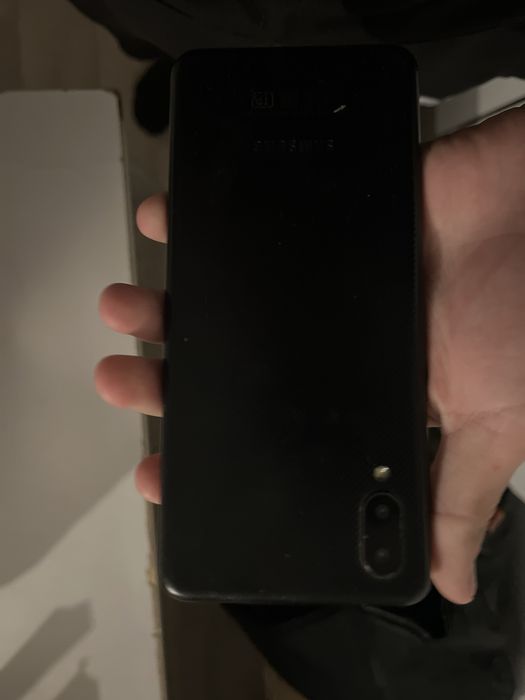 Продам самсунг А02.