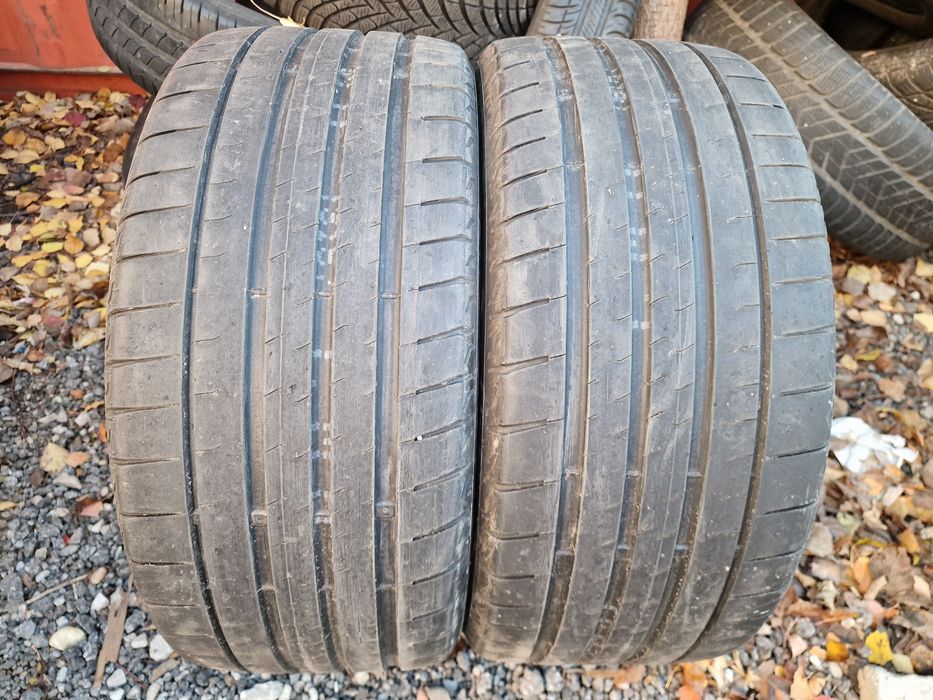 Anvelope 245/40R18 marca Bridgestone, DOT 2021, 5.5 mm