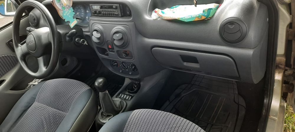Se vinde Dacia Solenza