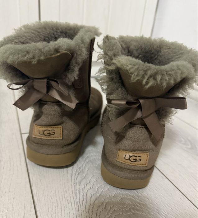 UGG nr. 38 super pret