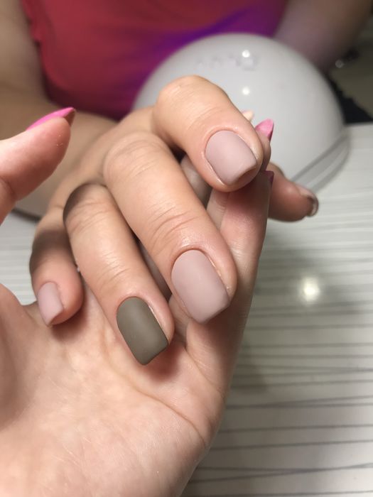 Маникюр/педикюр