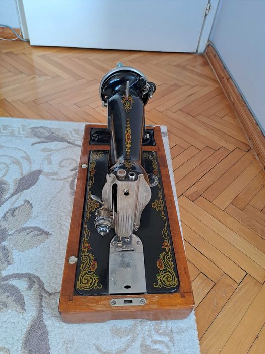 Шевна машина " Union " ръчна.