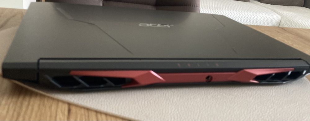 Лаптоп Acer Nitro 5 (AN515-57)