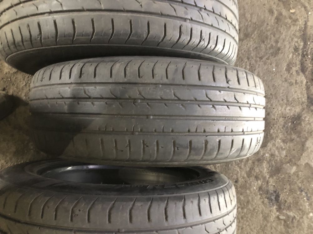 235/60/18 KUMHO 2015 г