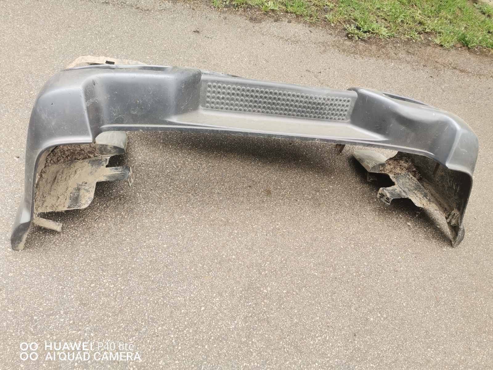 Задна броня за Nissan Terrano къса база