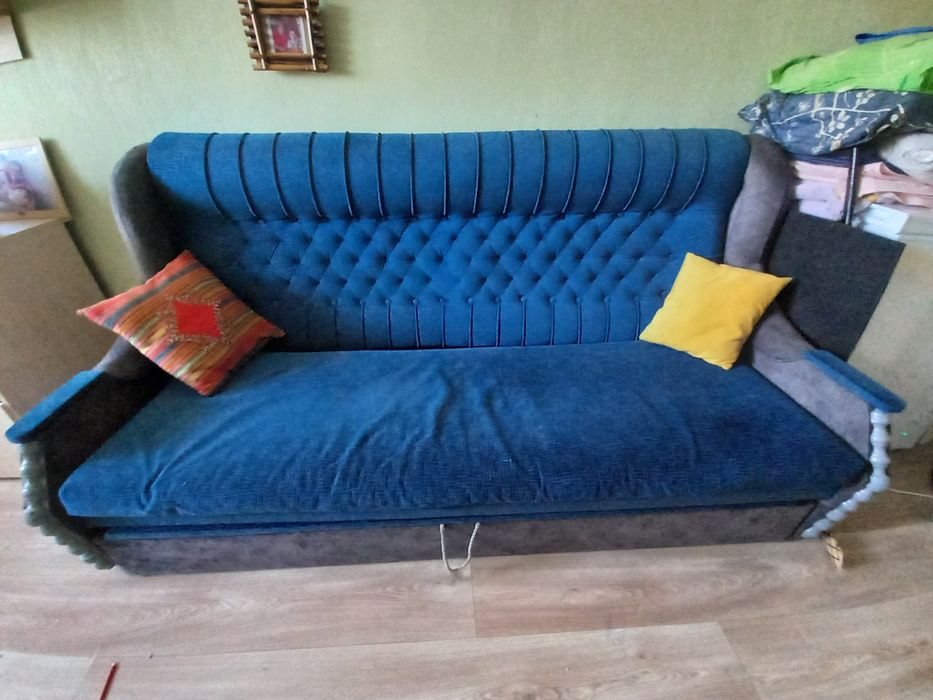 Продам б/диван,отлично смотрится