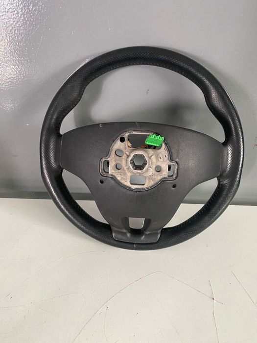 Volan R-design cu piele perforata VOLVO S60 V60 XC60 XC70 S80 V70 31315994 31390469