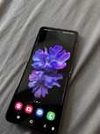 Samsung Galaxy Z Fold 256GB – работи отлично