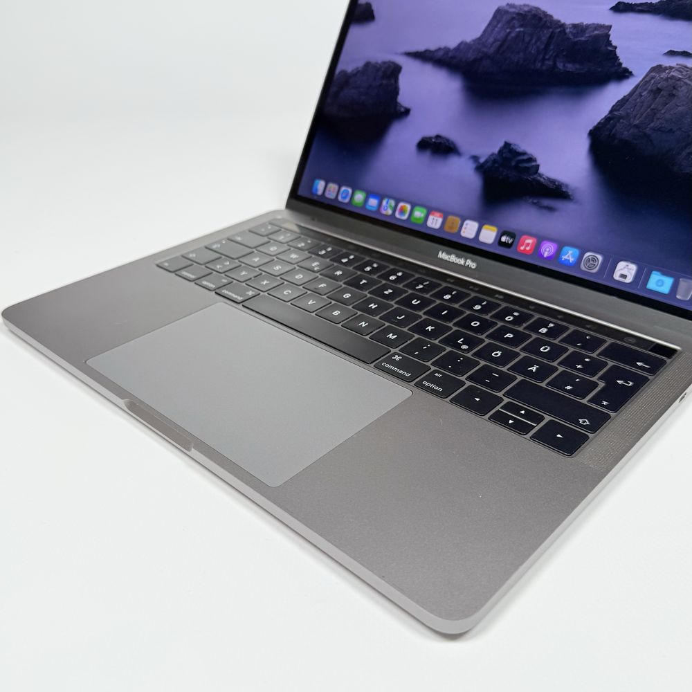 MacBook Pro 2016/TouchBar/Retina Dysplay/16GB/512GB/Core i7 3,30 GHz/