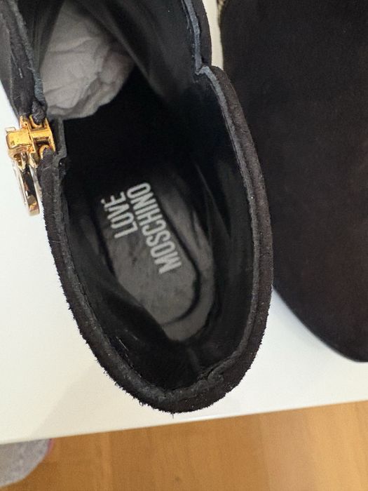 Дамски велурени БОТИ