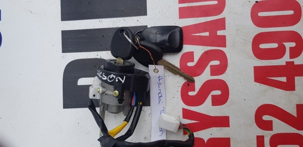 Contact cu cheie hyundai tucson an 2007