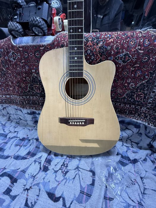 Продается гитара