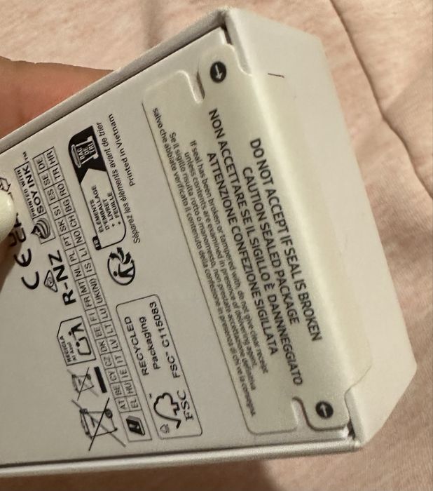 Продавам чисто нов Samsung Galaxy Watch 7 – 40 mm (зелен)