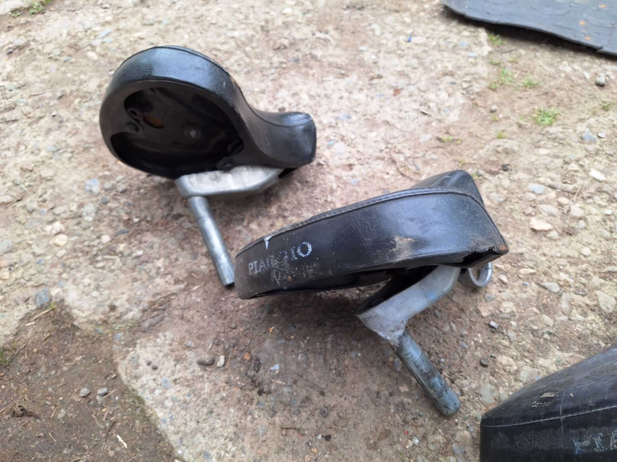 Седалка Piaggio ciao 2 бр.