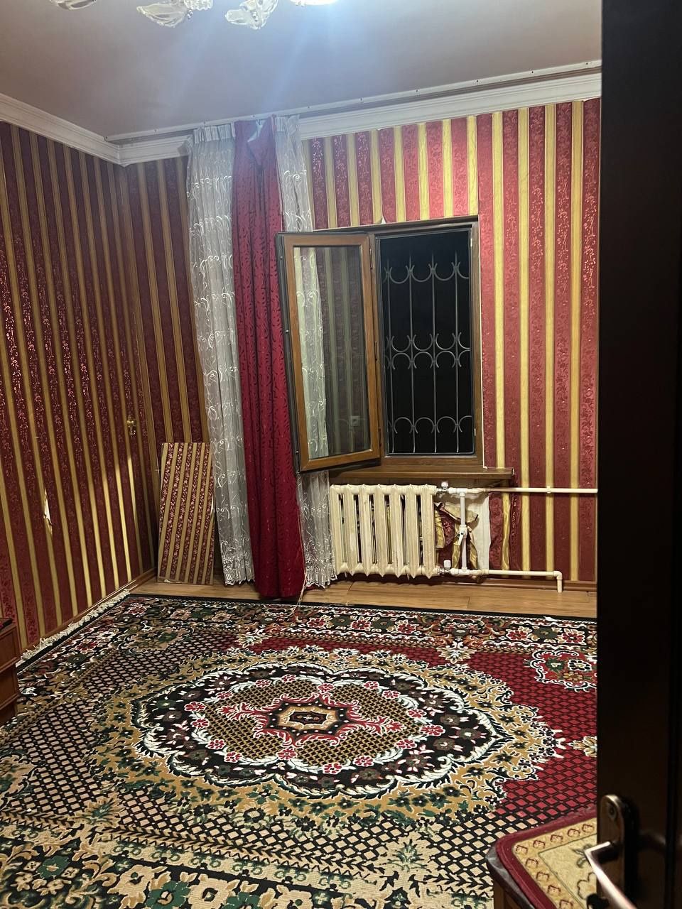 Qizlar bilan birga turishga qoratosh mediapark yoniga