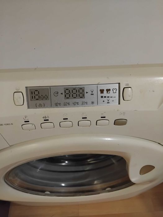 Пералня Канди Работеща