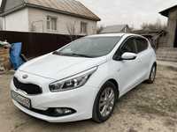 Срочно продам KIA Ceed 2013 года