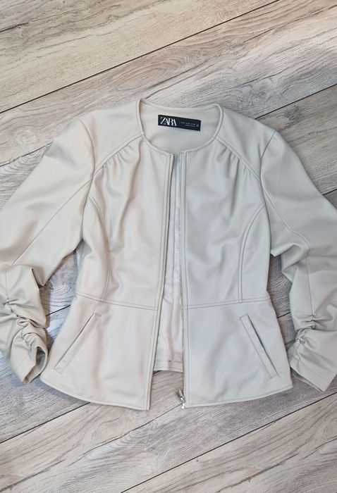 Елегантно кожено яке Zara, размер М