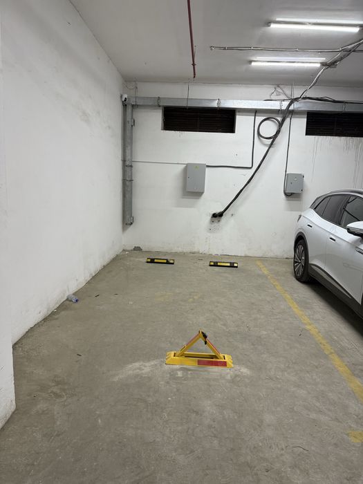 продается парковка