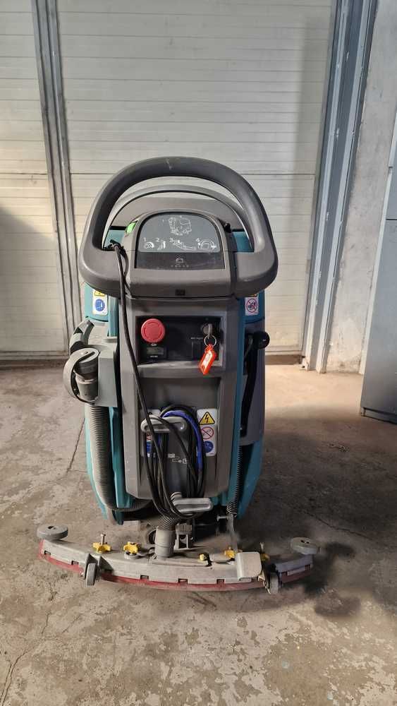 masina de spalat curatat pardoseli TENNANT T300e