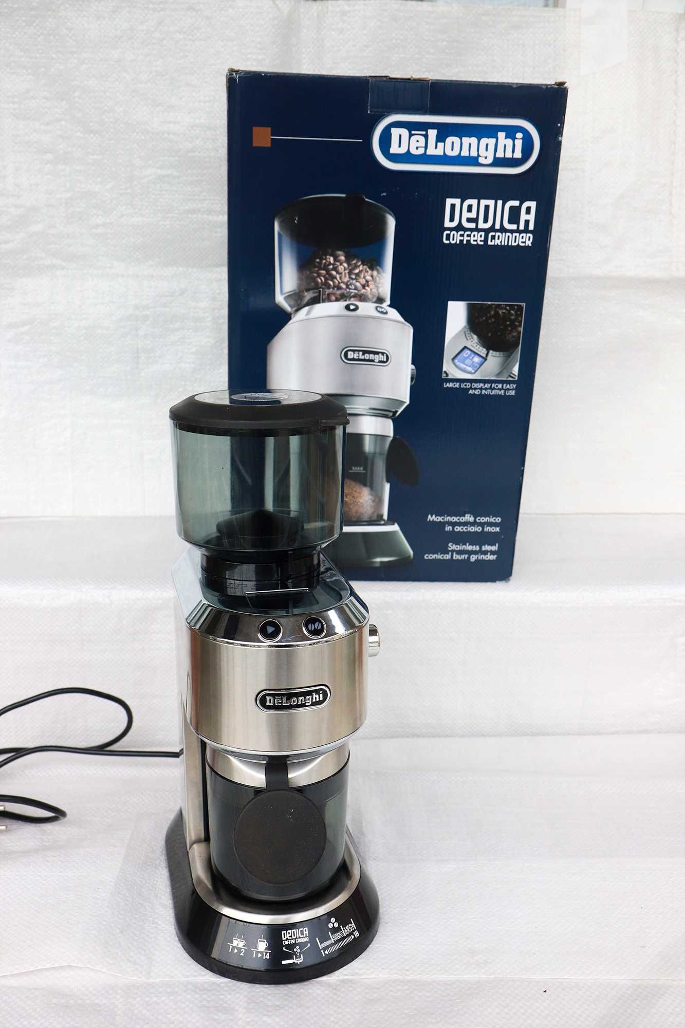 Кафемелачка DeLonghi KG521M