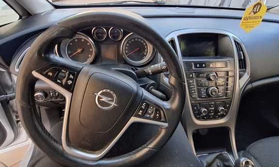 Vand Opel Astra J, Break - 2014