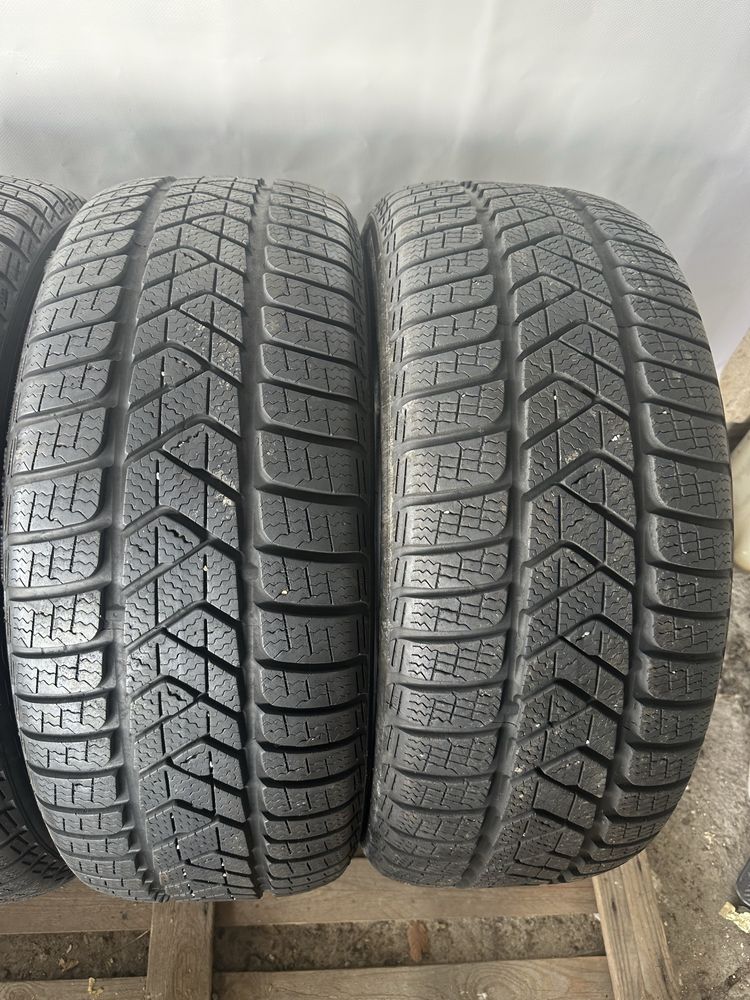 225/50/17 Pirelli dot20