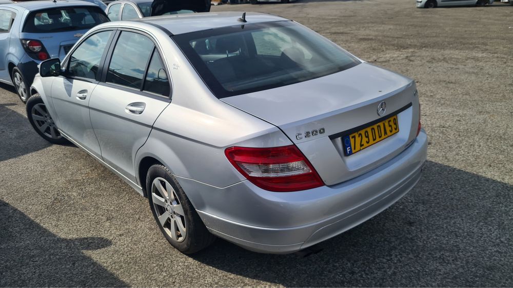 Mercedes C220/320 CDI 2007г. На части