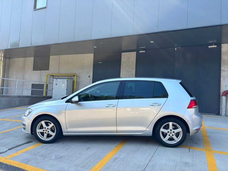 Volkswagen Golf 7 / 1.6 TDI / Hatchback