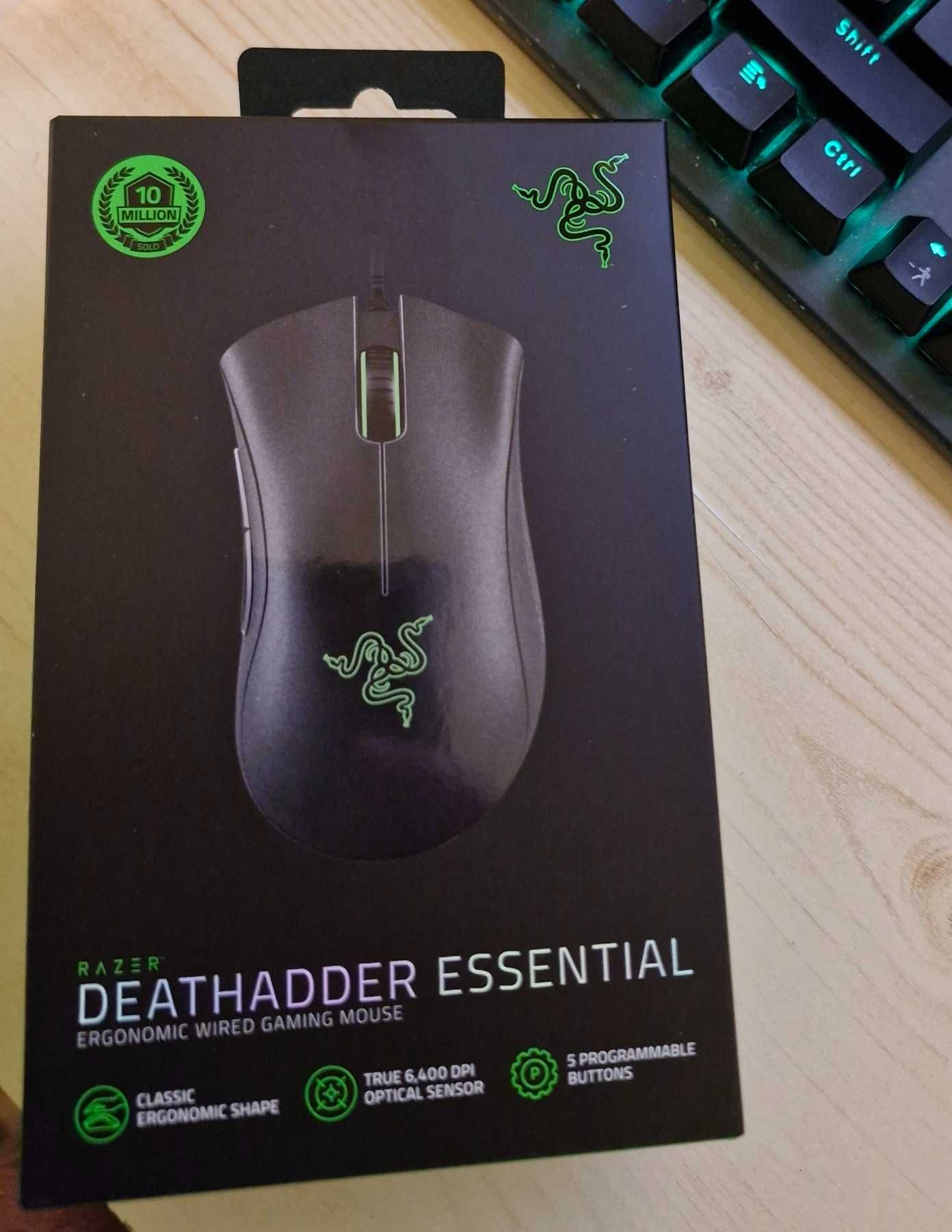 Геймърски Мишки Razer DeathAdder Essential