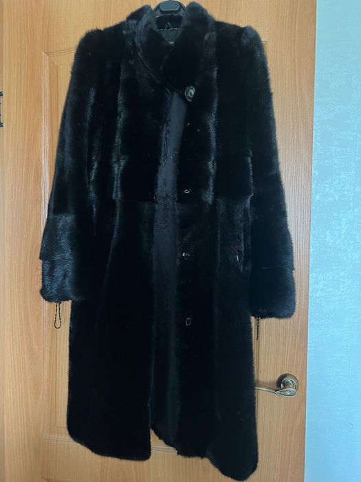 Продам норковую шубу