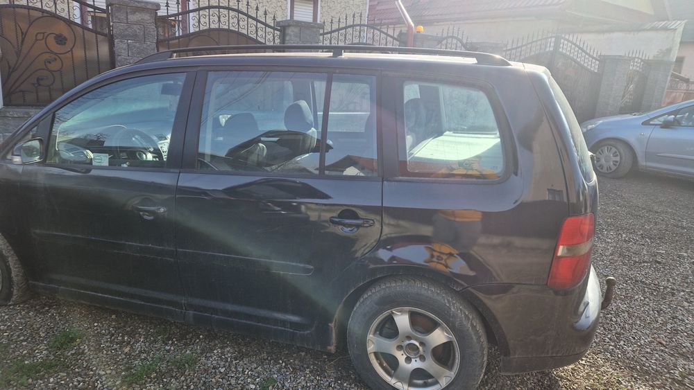 Touran 2.0 TDI , distribuție schimbata recent