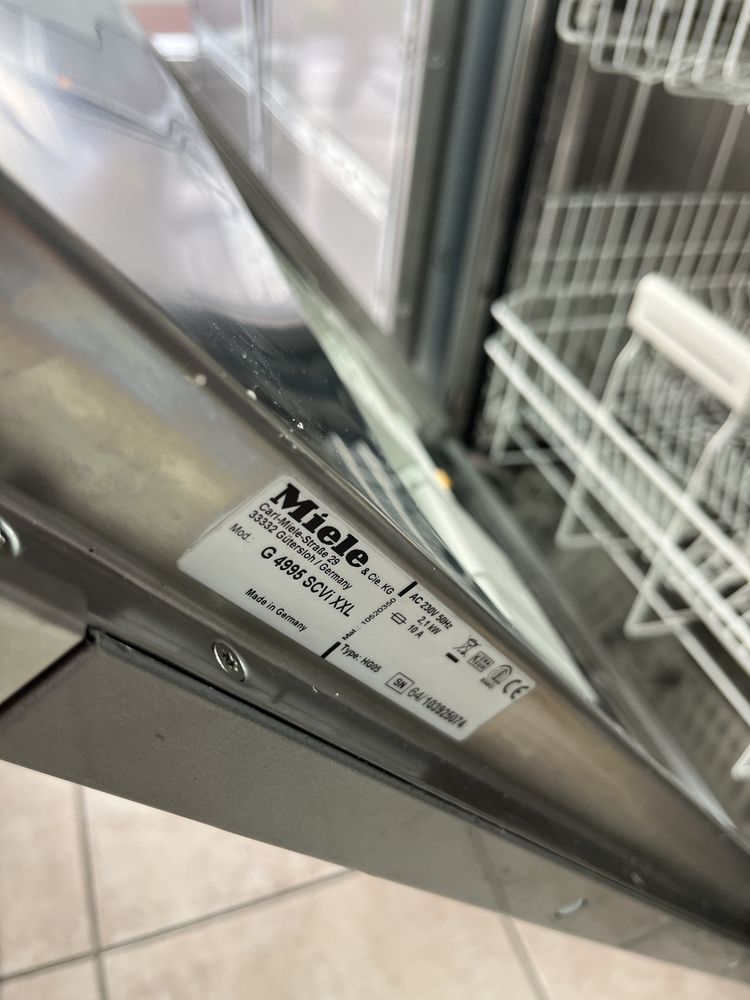 Miele G4995 Vi XXL Инвертор съдомиялна за пълно вграждане/24 мес гар
