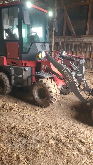 Vand mini buldo escavator