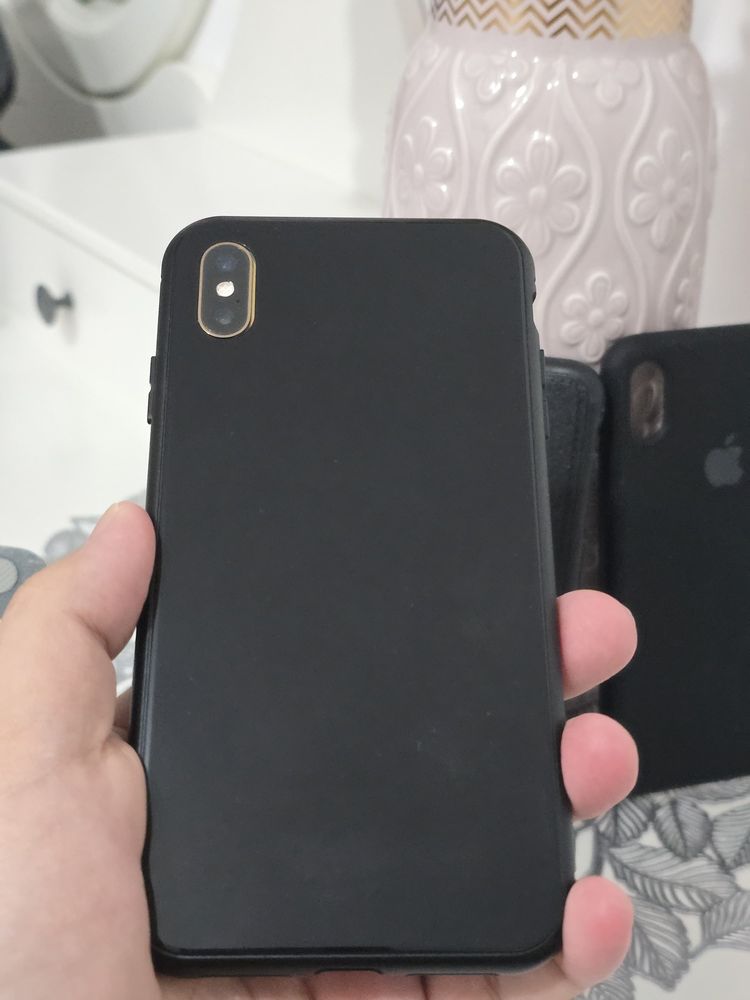 Iphone xs max 512 gb.