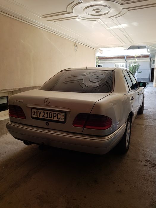 Mercedes-Benz w210 e200