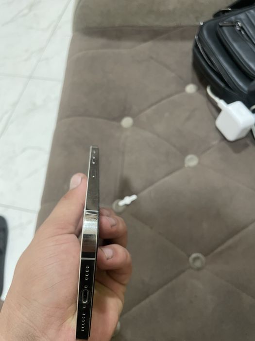 Iphone12 pro max sotladi