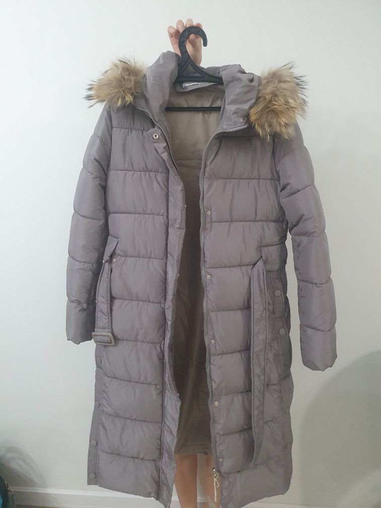 Продам женскую зимнюю куртку