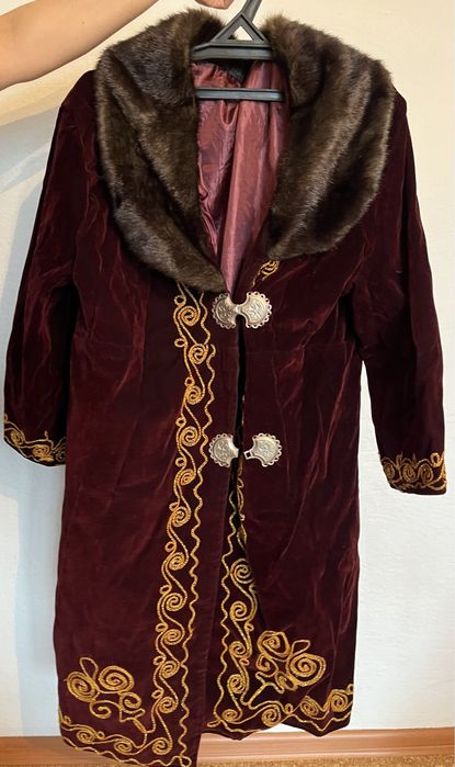 Чапан женский