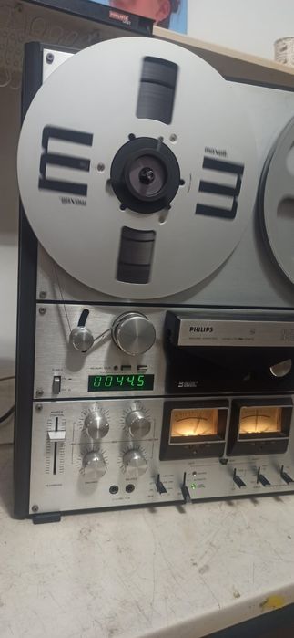Magnetofon Philips 4520