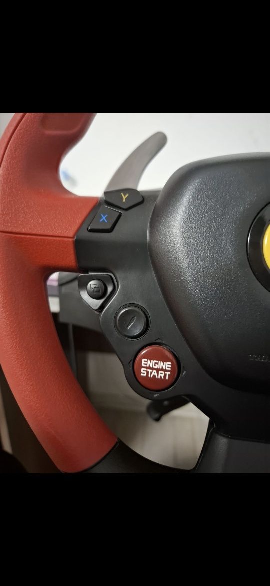 Vand replica 7/10 a volanului de curse FERRARI