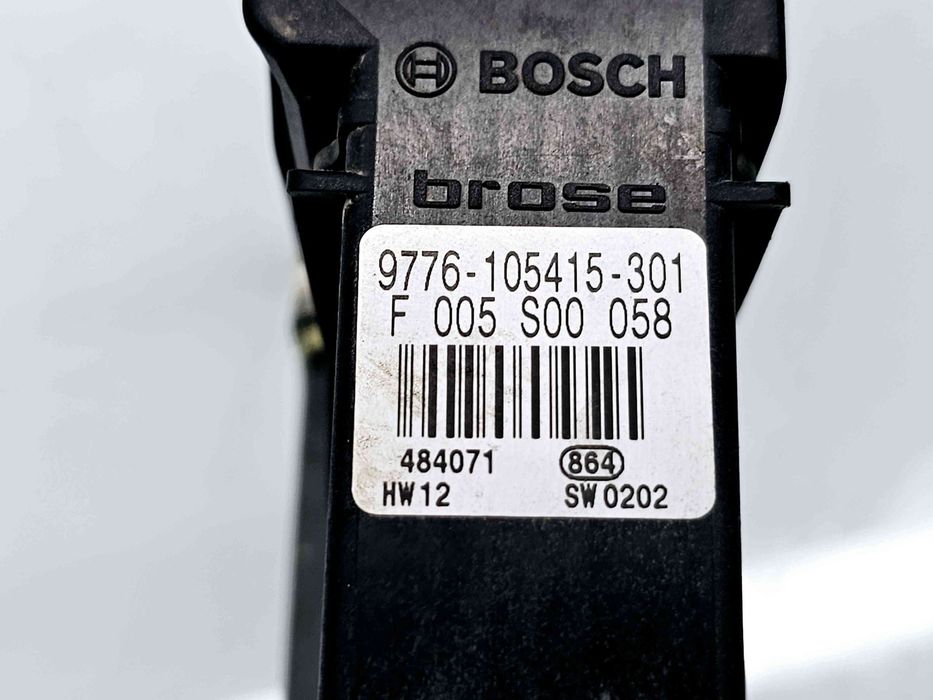 Motoras geam dreapta fata Volkswagen Golf 4 Variant (1J5) [Fabr 1999-2